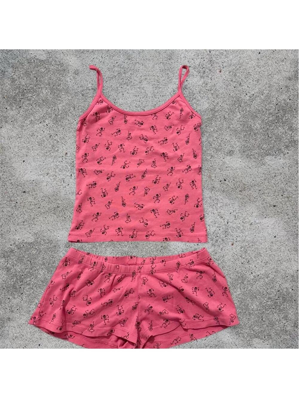 Brandy Melville set of pink and black skulls tank + boxer shorts